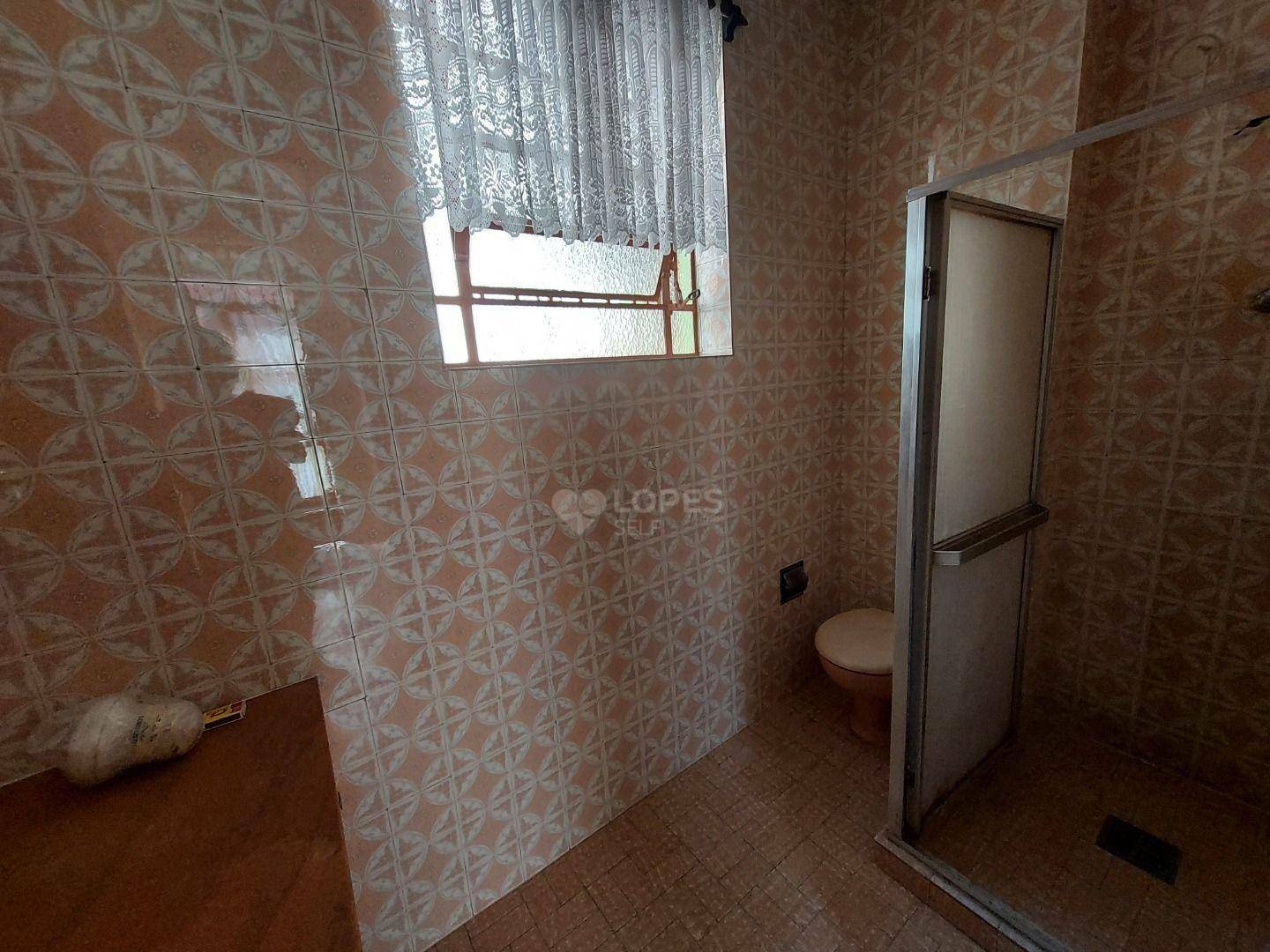 Casa à venda com 4 quartos, 250m² - Foto 15