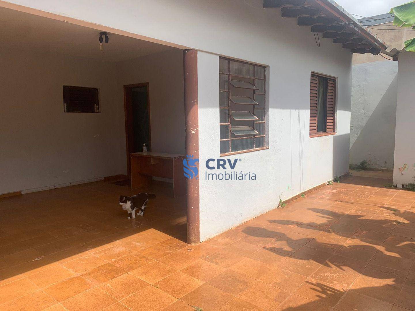 Casa à venda com 7 quartos, 245m² - Foto 2