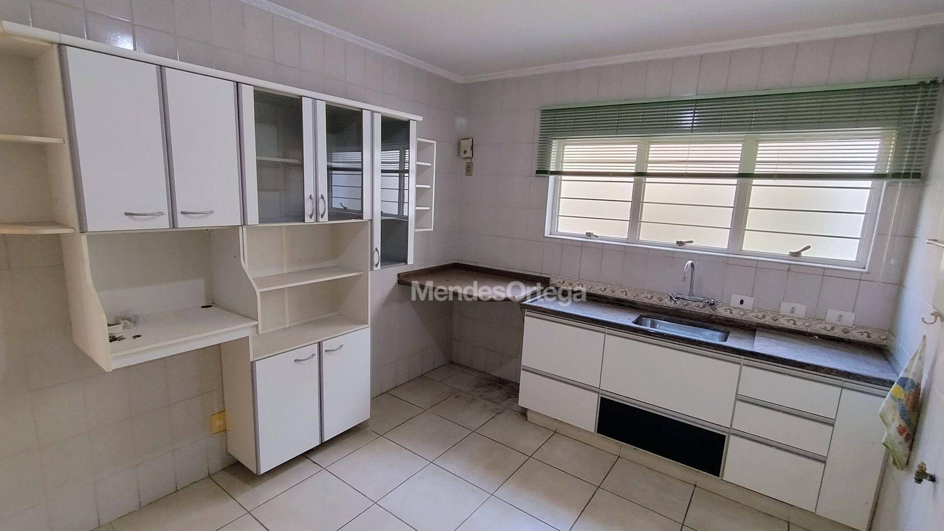 Casa, 3 quartos, 181 m² - Foto 3