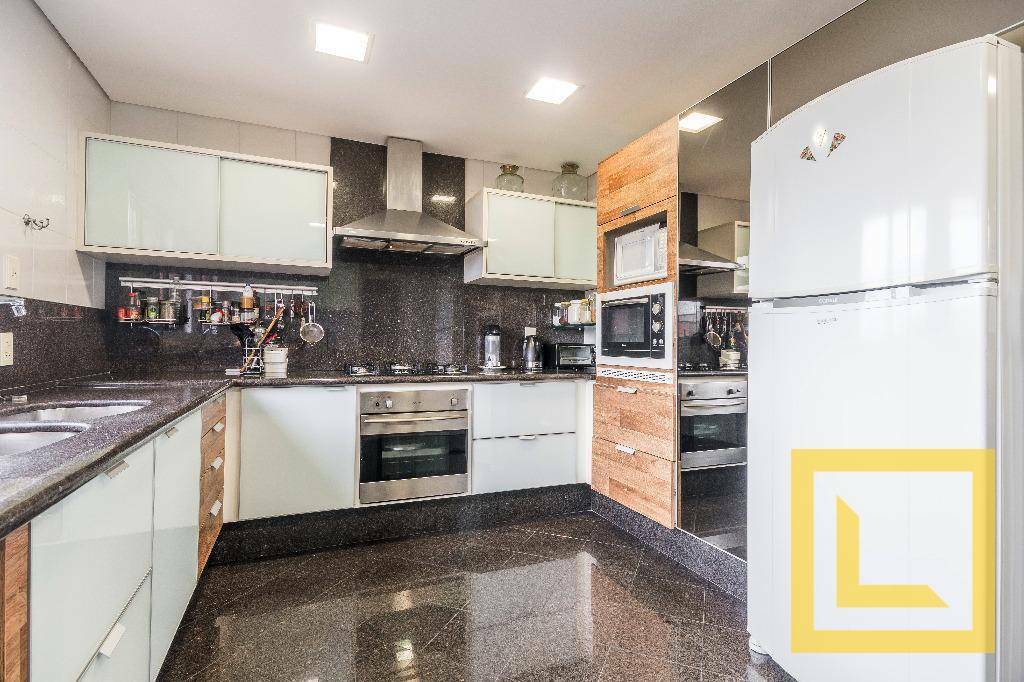 Apartamento à venda com 3 quartos, 375m² - Foto 12