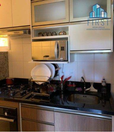 Apartamento à venda com 3 quartos, 74m² - Foto 2