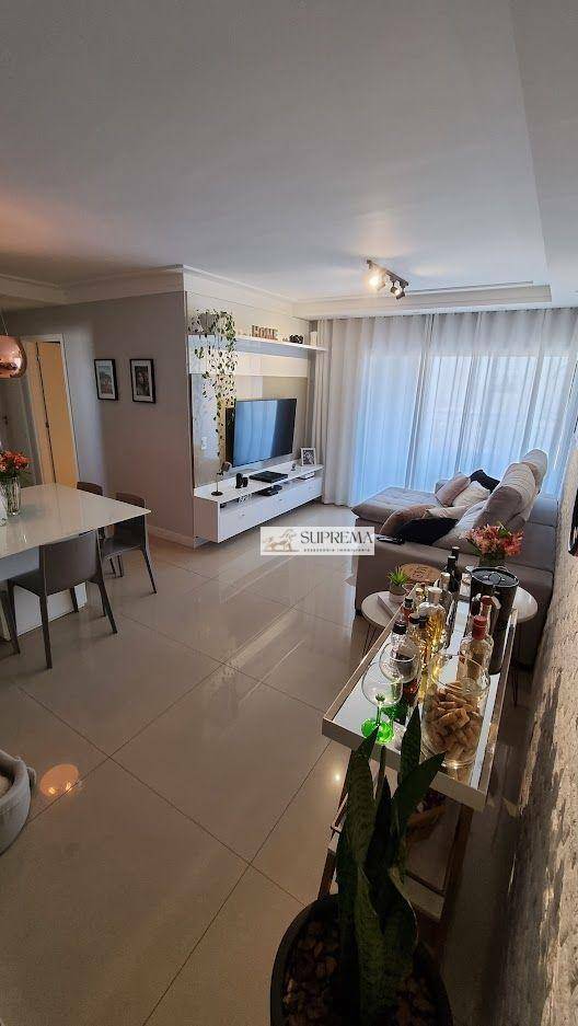 Apartamento à venda com 3 quartos, 96m² - Foto 2