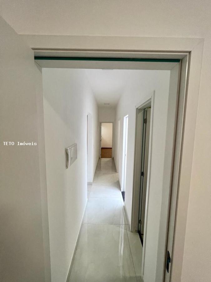 Casa à venda com 3 quartos, 200m² - Foto 21