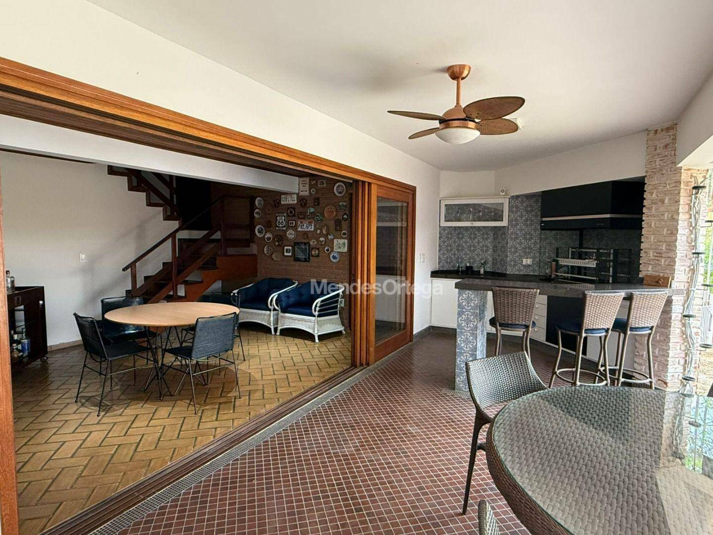 Casa de Condomínio à venda com 3 quartos, 300m² - Foto 5