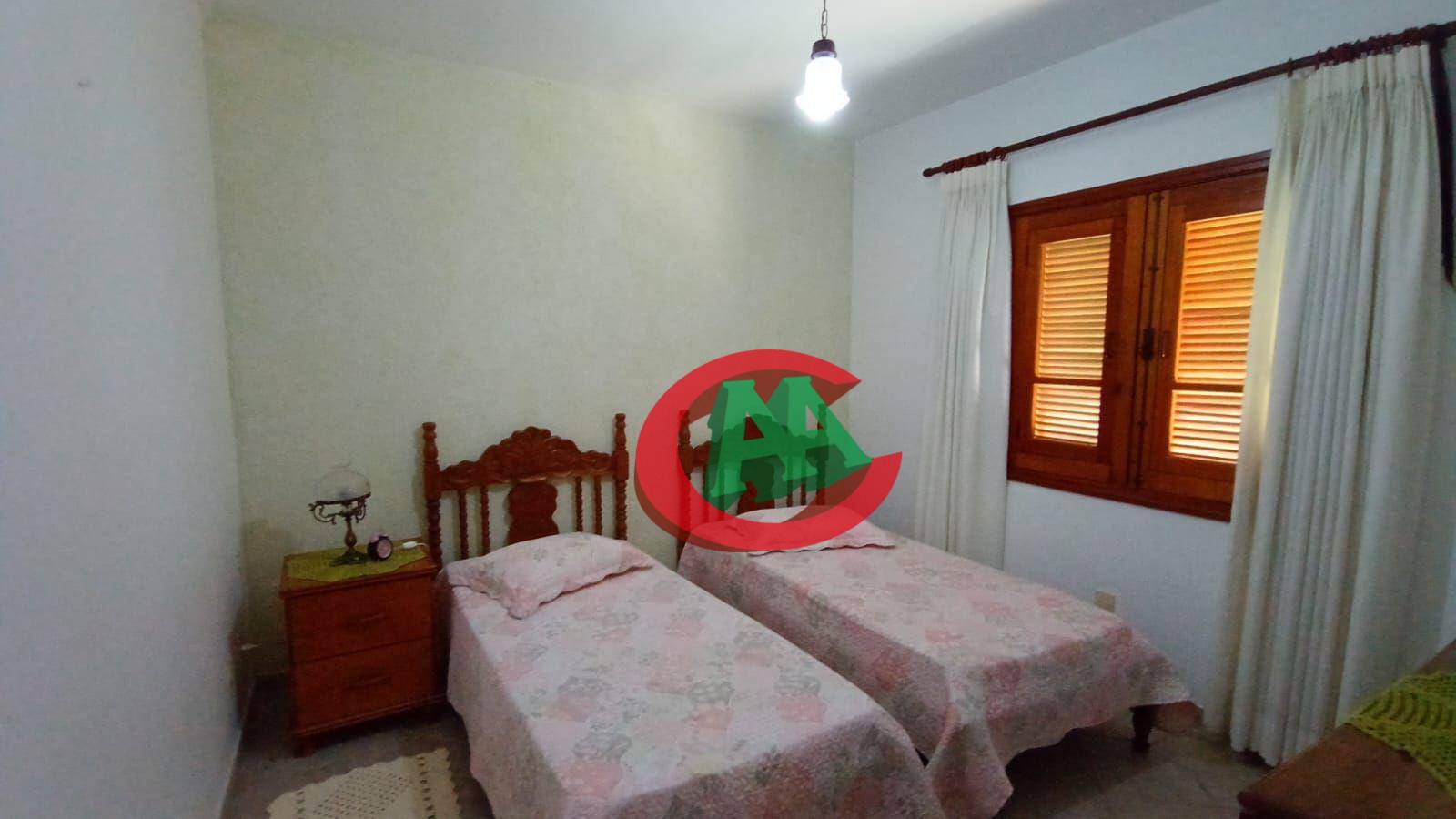 Chácara à venda com 3 quartos, 234m² - Foto 12