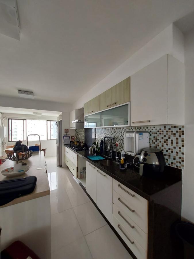 Apartamento à venda com 3 quartos, 170m² - Foto 5