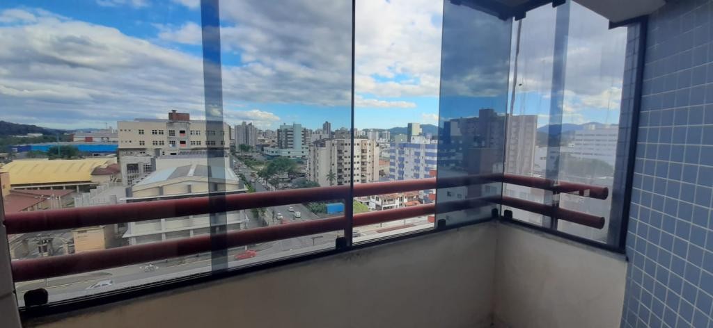 Apartamento à venda com 3 quartos, 172m² - Foto 13