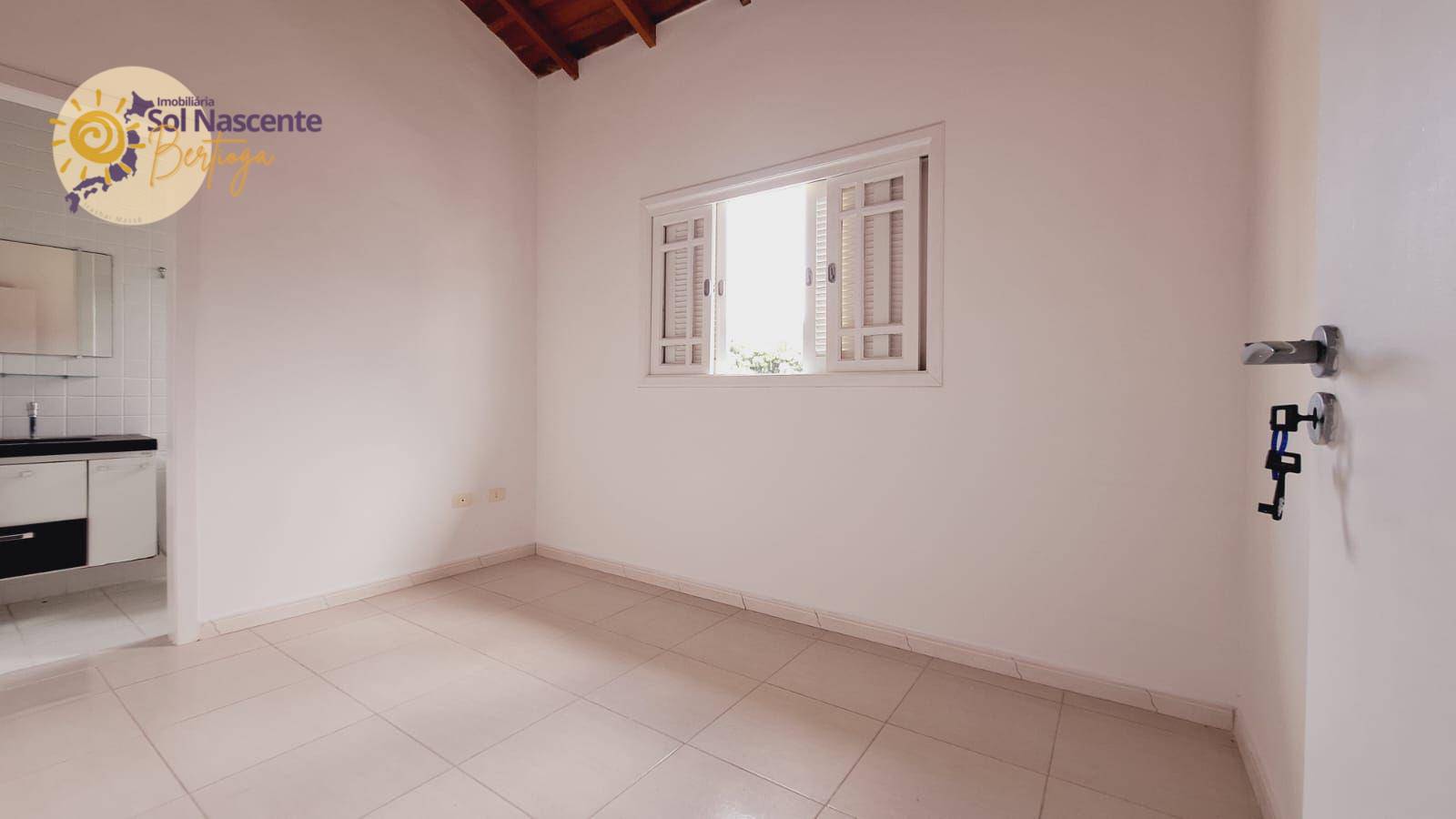 Casa para alugar com 2 quartos, 70m² - Foto 20