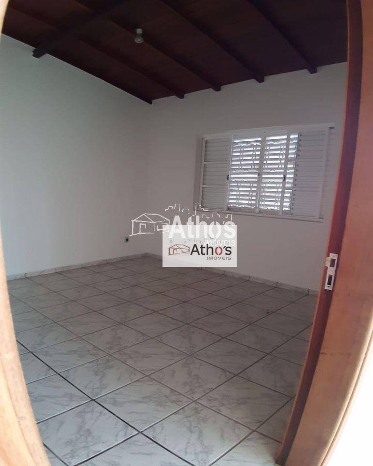 Casa à venda com 4 quartos, 254m² - Foto 17