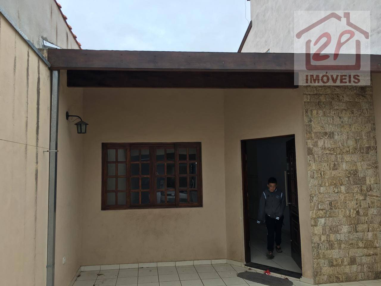 Casa à venda com 2 quartos, 80m² - Foto 2