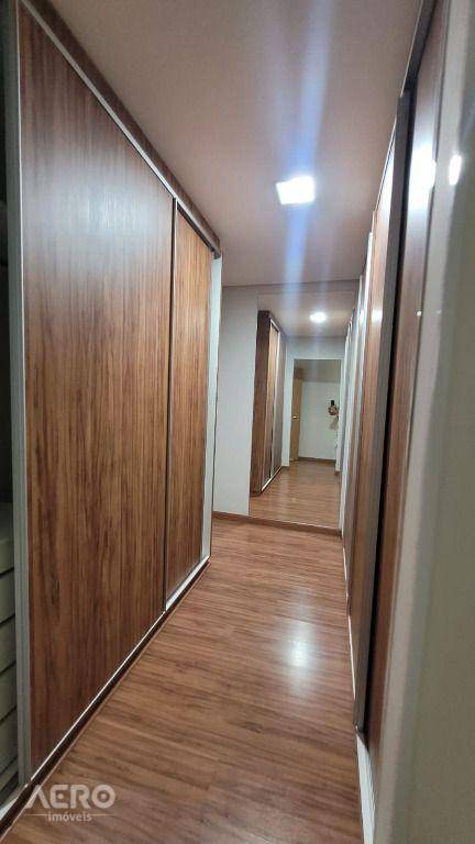 Casa de Condomínio à venda com 3 quartos, 226m² - Foto 18