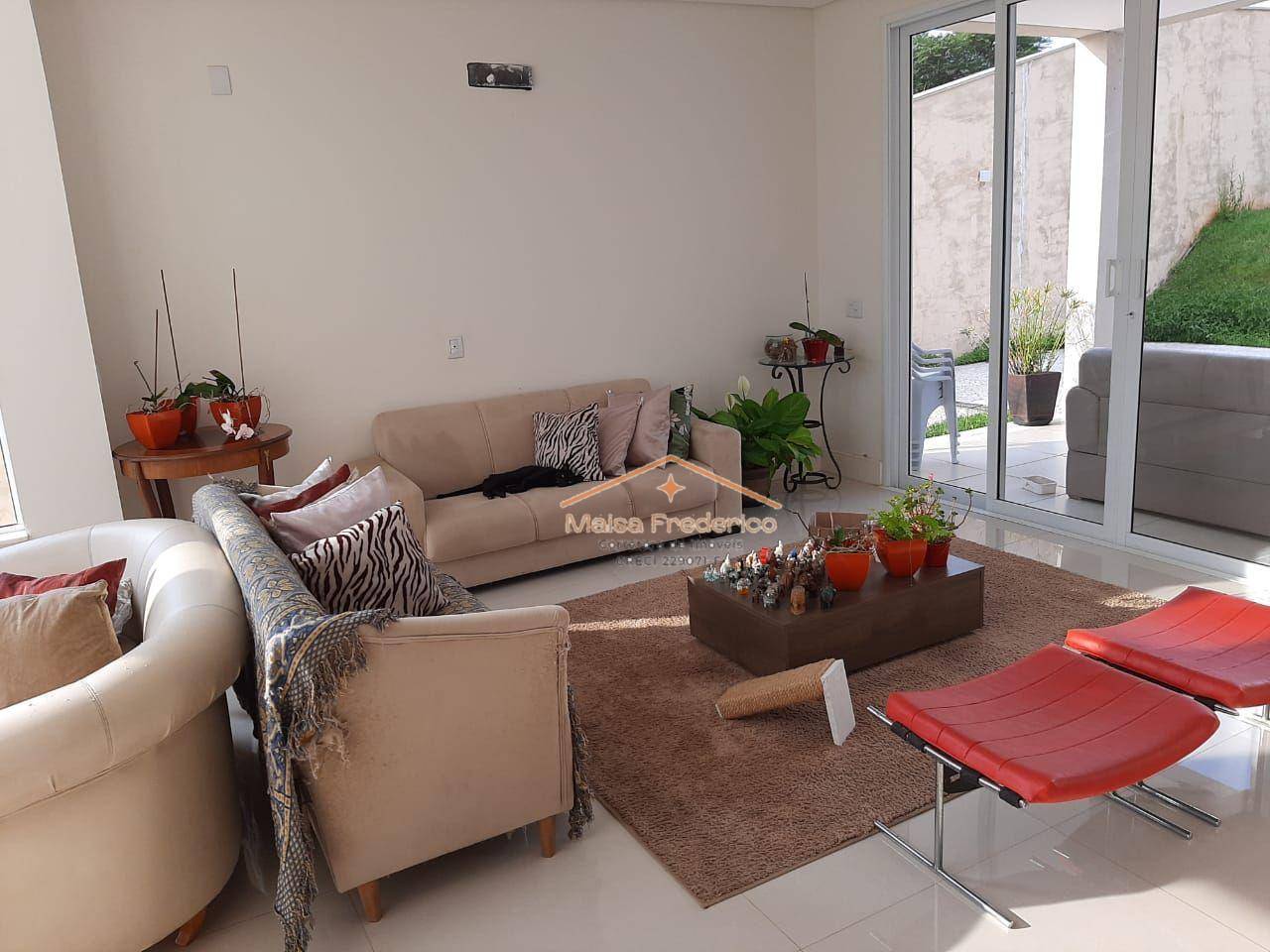 Casa à venda com 3 quartos, 250m² - Foto 3