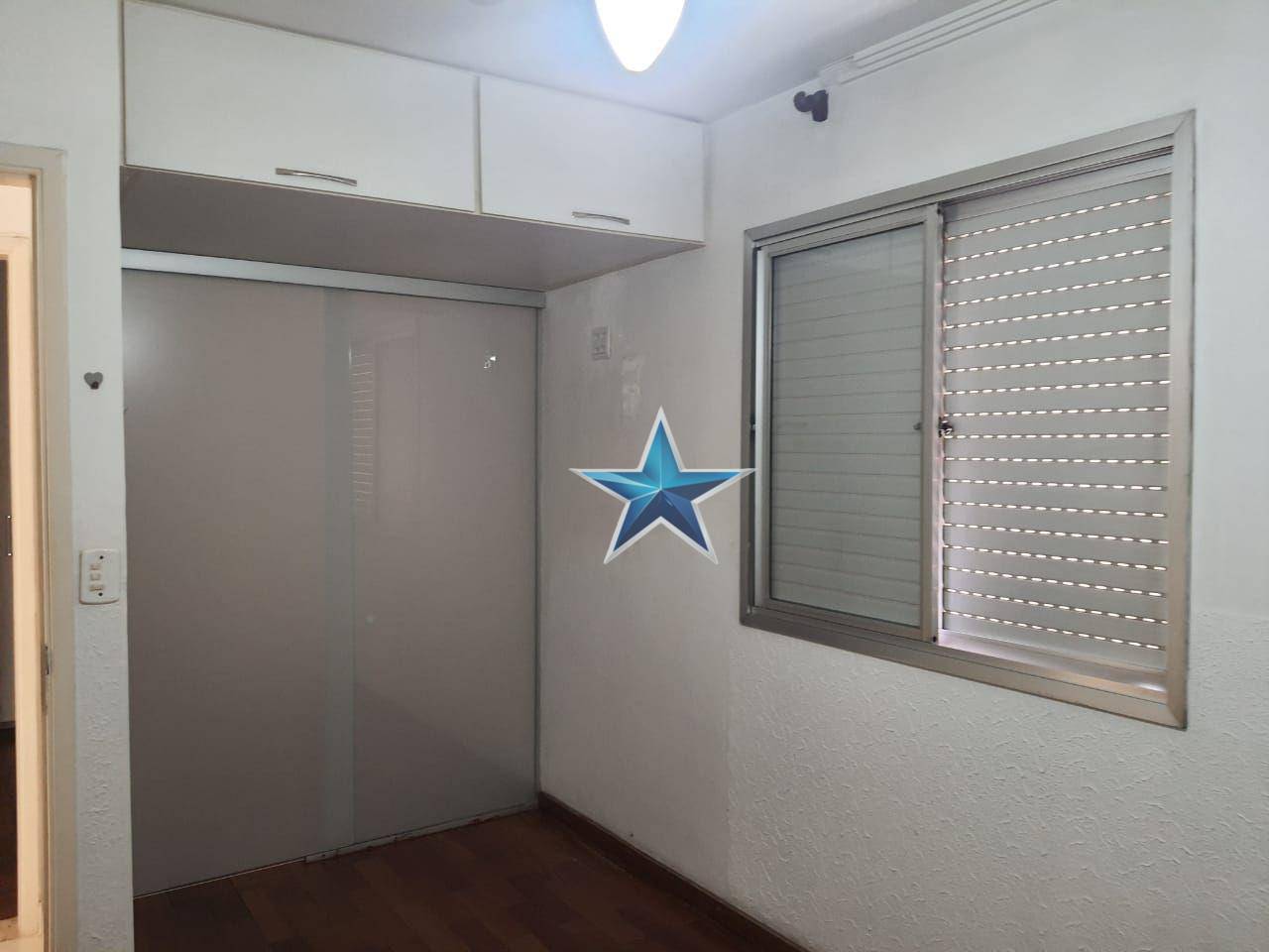 Apartamento para alugar com 4 quartos, 90m² - Foto 21