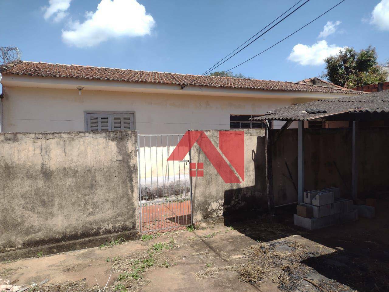 Casa para alugar com 2 quartos, 100m² - Foto 2