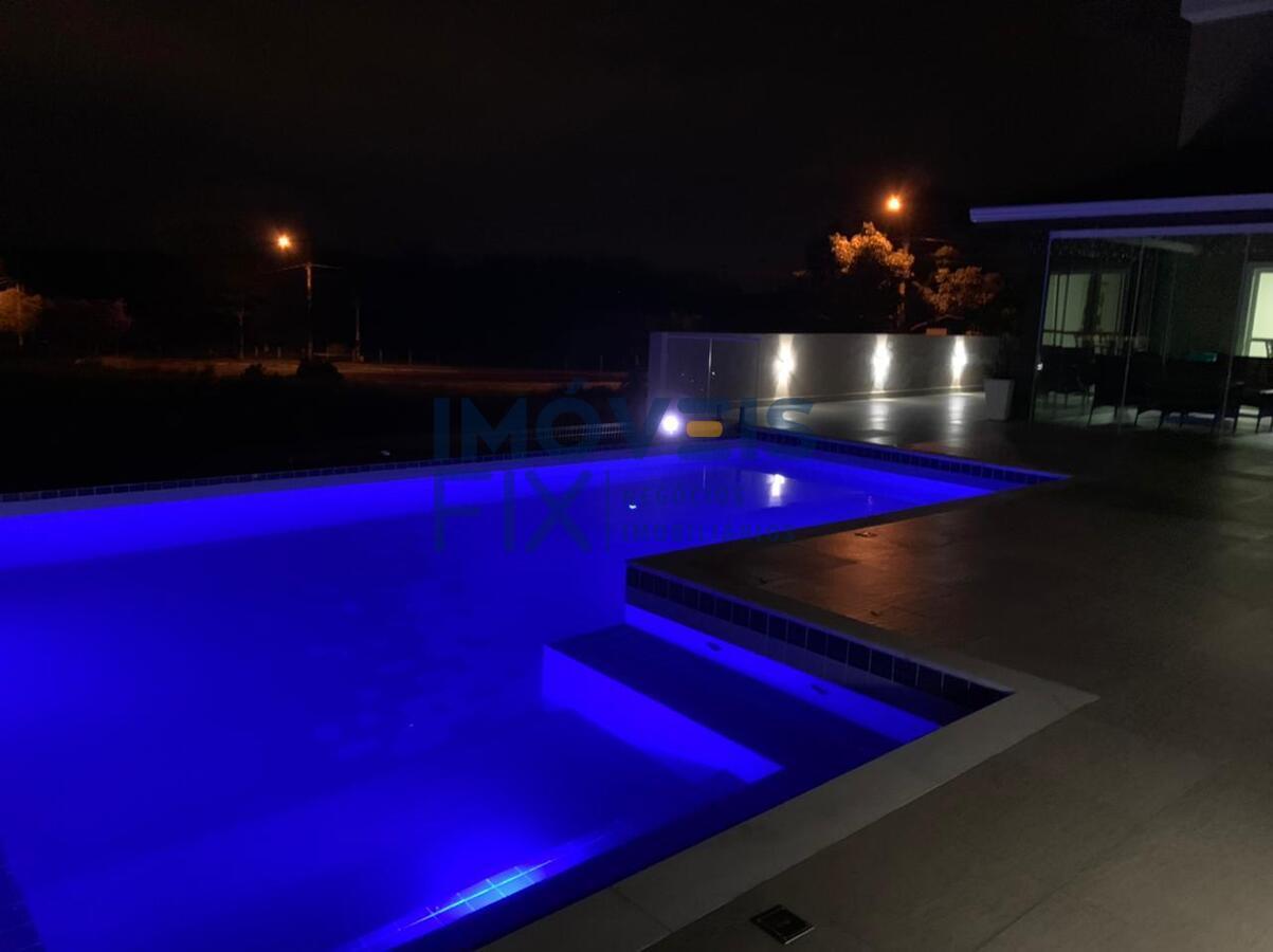 Casa de Condomínio à venda com 4 quartos, 482m² - Foto 30