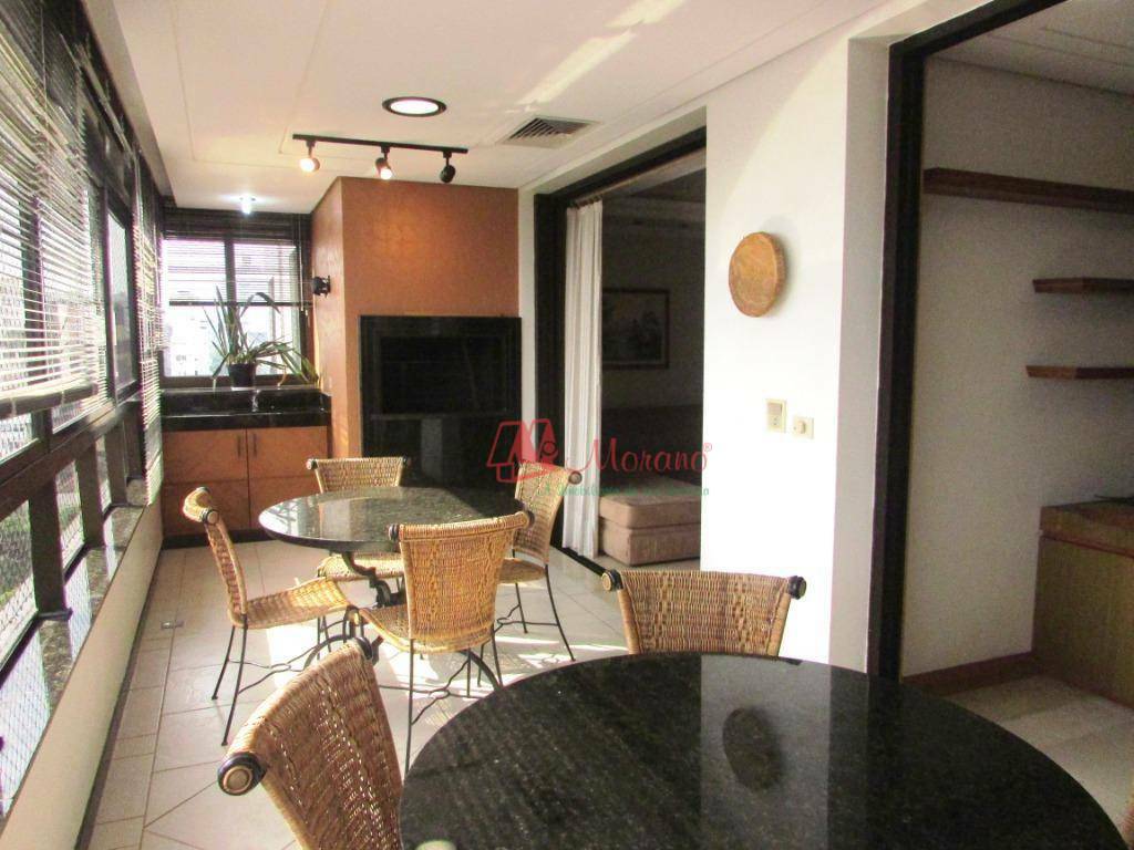 Apartamento para alugar com 4 quartos, 302m² - Foto 11