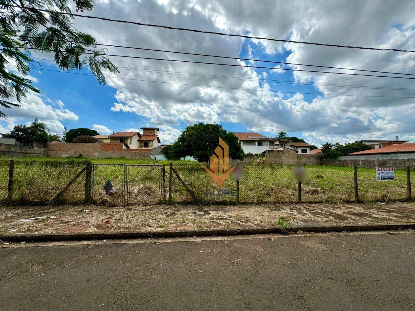 Terreno à venda, 300M2 - Foto 1