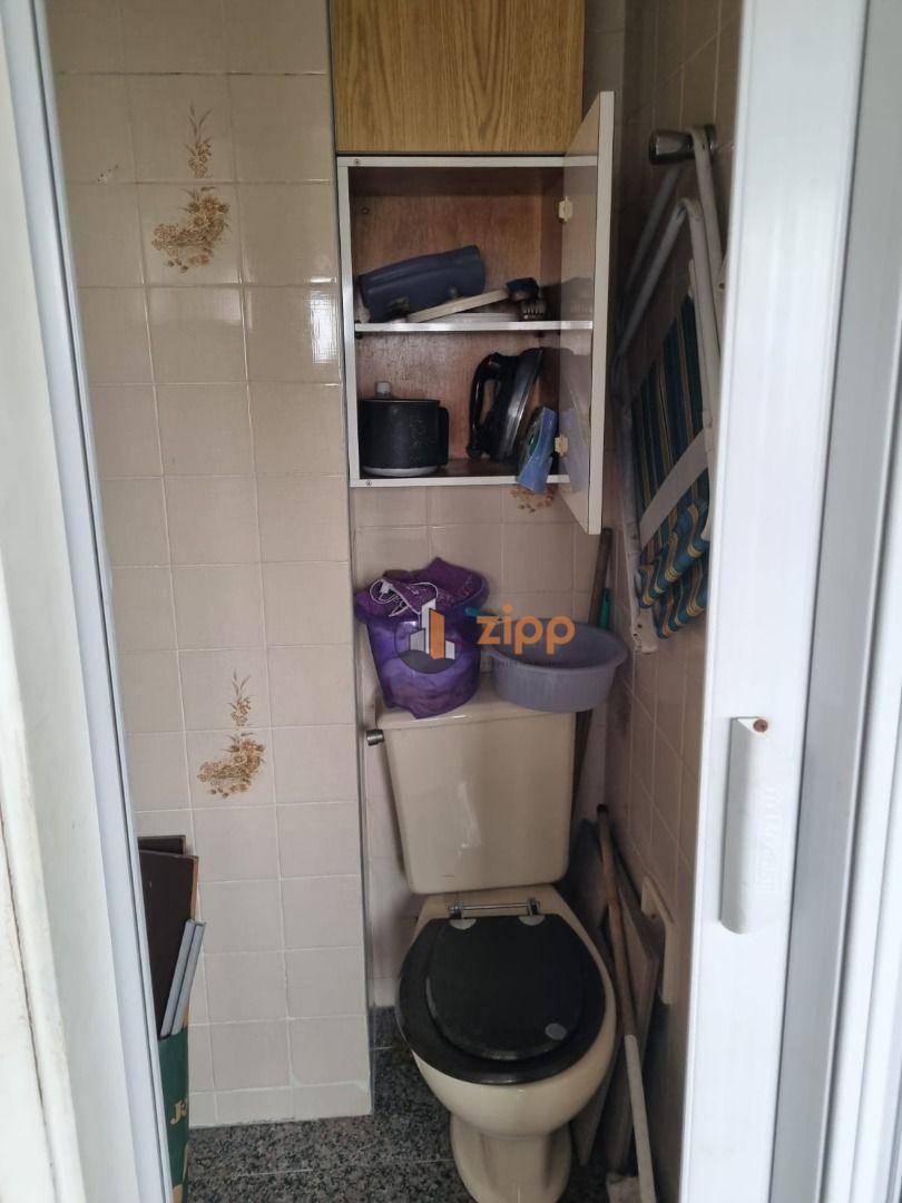 Apartamento para alugar com 3 quartos, 70m² - Foto 15