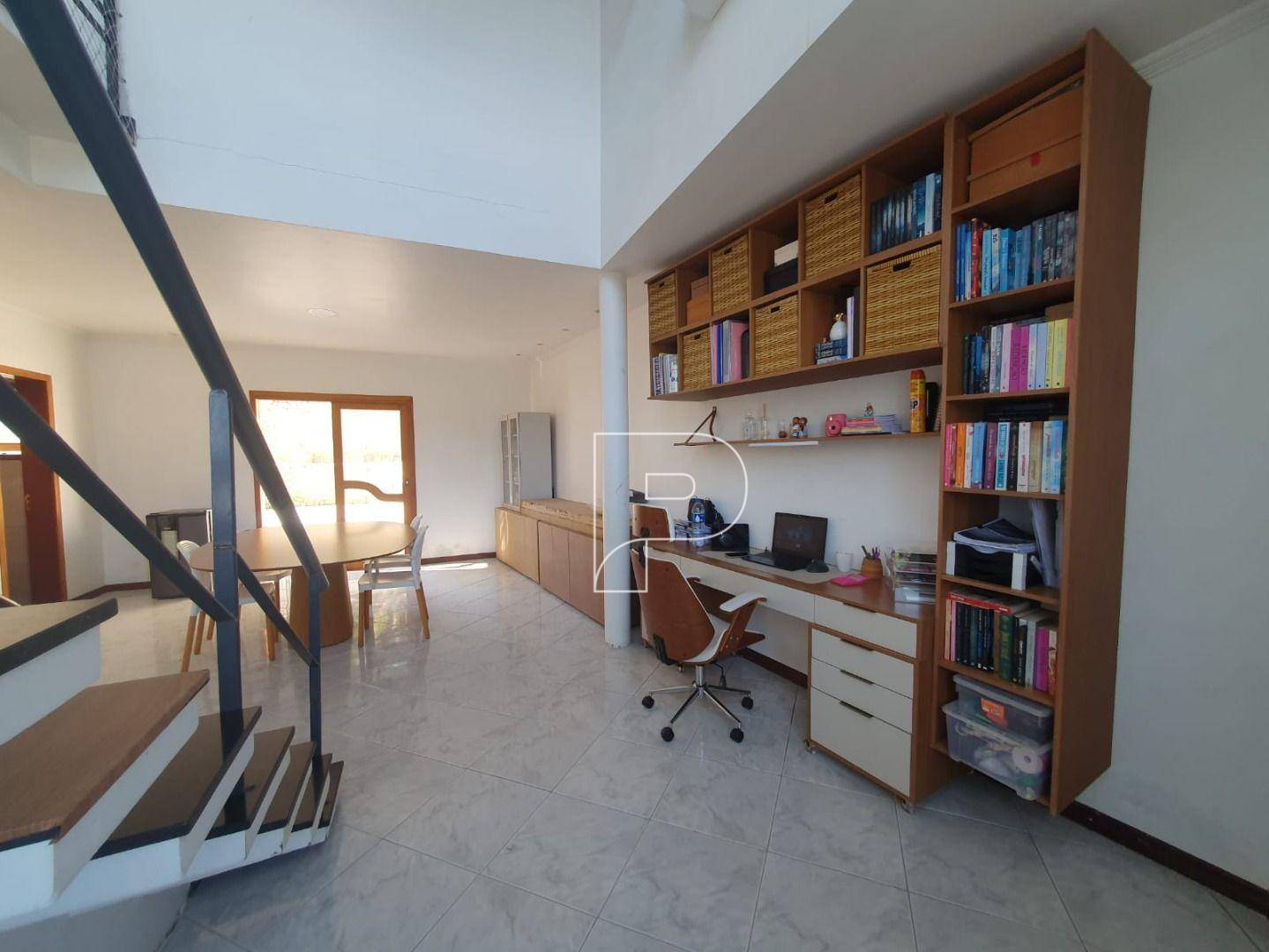 Casa de Condomínio à venda com 3 quartos, 187m² - Foto 4