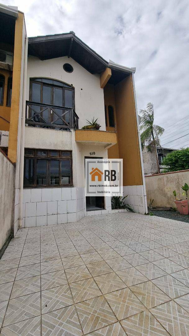 Sobrado para alugar com 2 quartos, 75m² - Foto 1