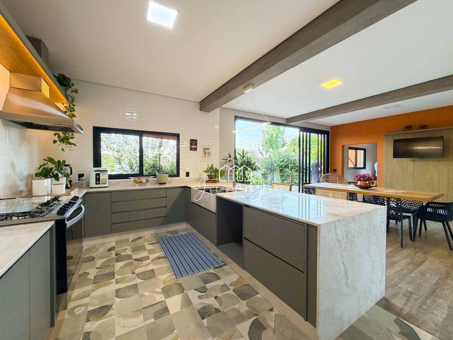 Sobrado, 4 quartos, 320 m² - Foto 4