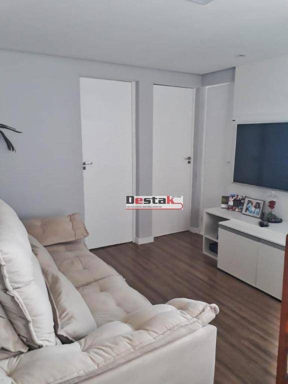 Apartamento à venda com 2 quartos, 44m² - Foto 2