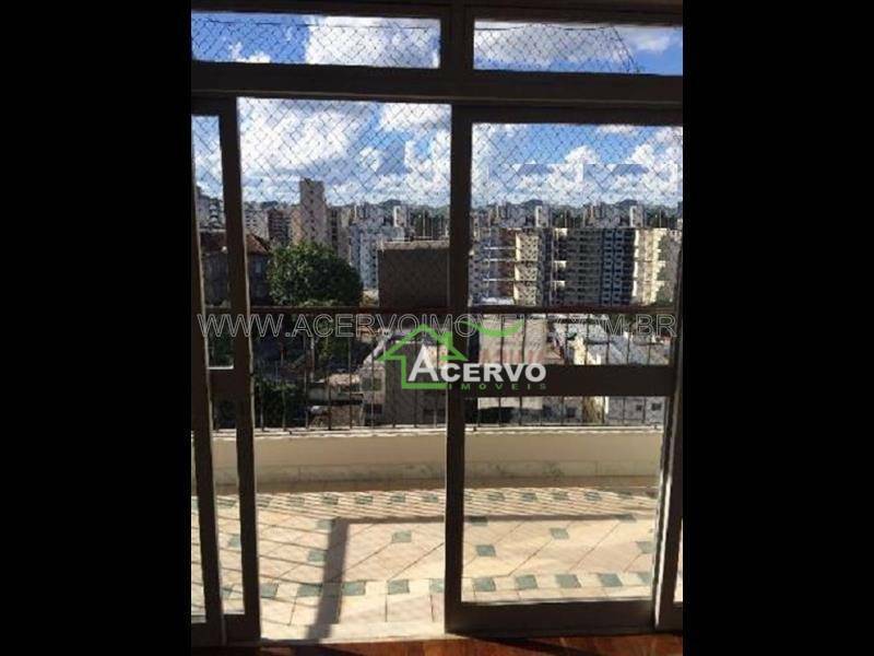 Apartamento à venda com 3 quartos, 144m² - Foto 3