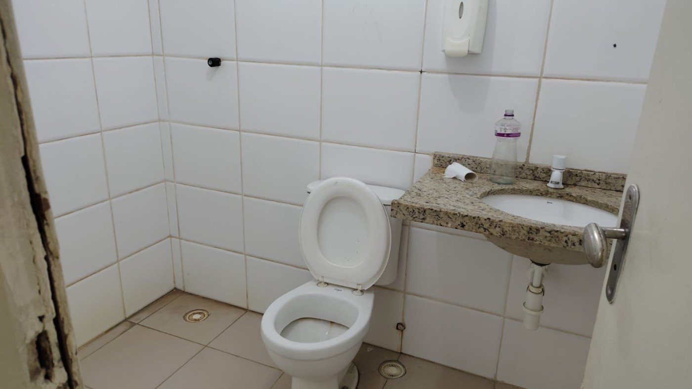 Depósito-Galpão-Armazém para alugar com 1 quarto, 1600m² - Foto 2