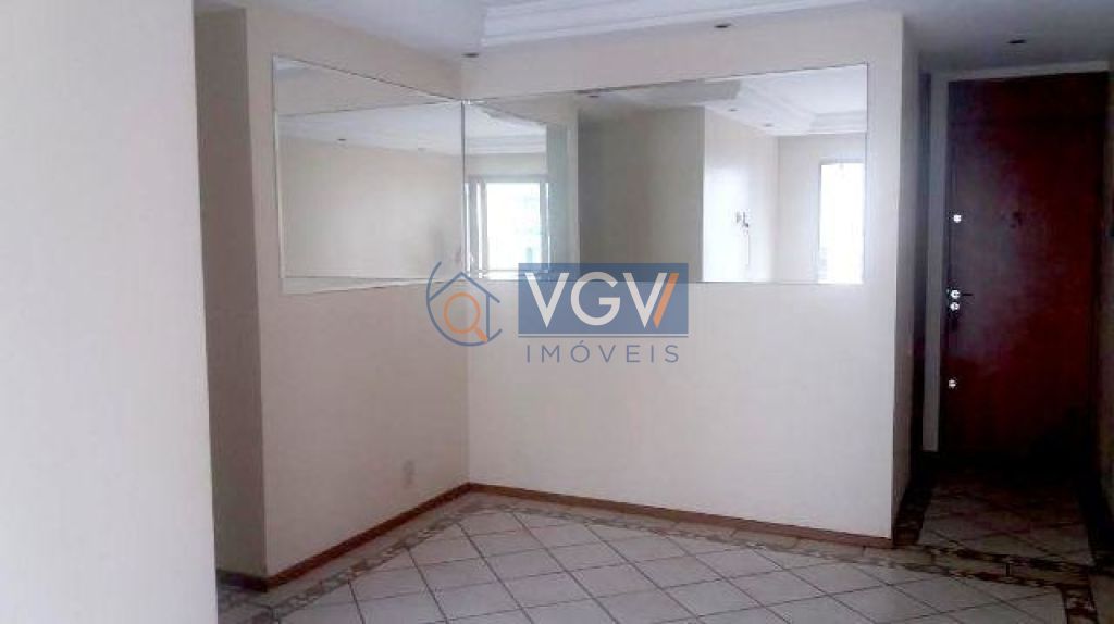 Apartamento à venda com 3 quartos, 66m² - Foto 1