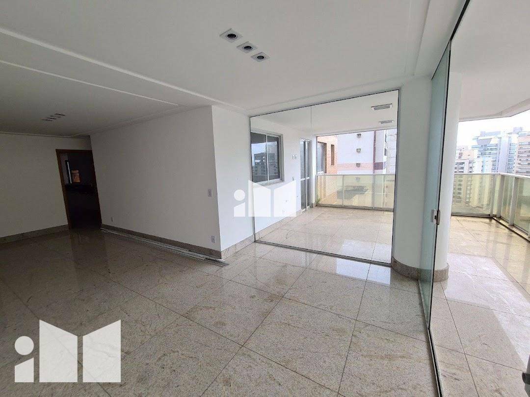 Apartamento à venda com 4 quartos, 141m² - Foto 4