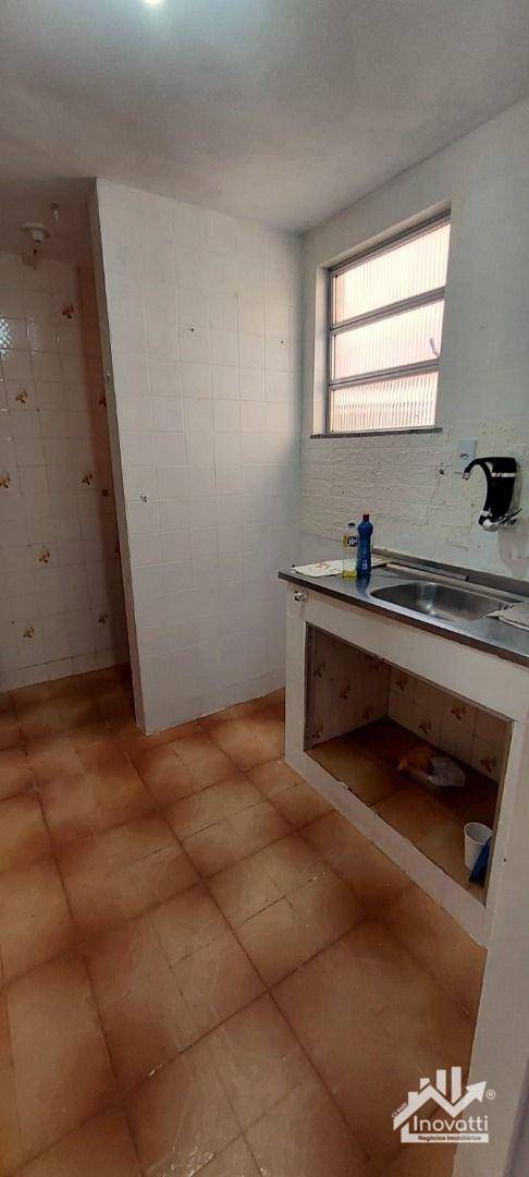 Apartamento à venda com 3 quartos, 51m² - Foto 9