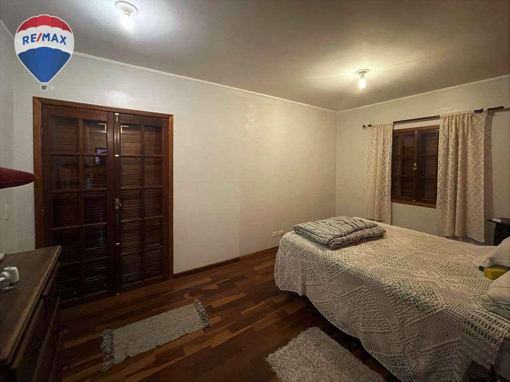 Casa para alugar com 5 quartos, 471m² - Foto 30