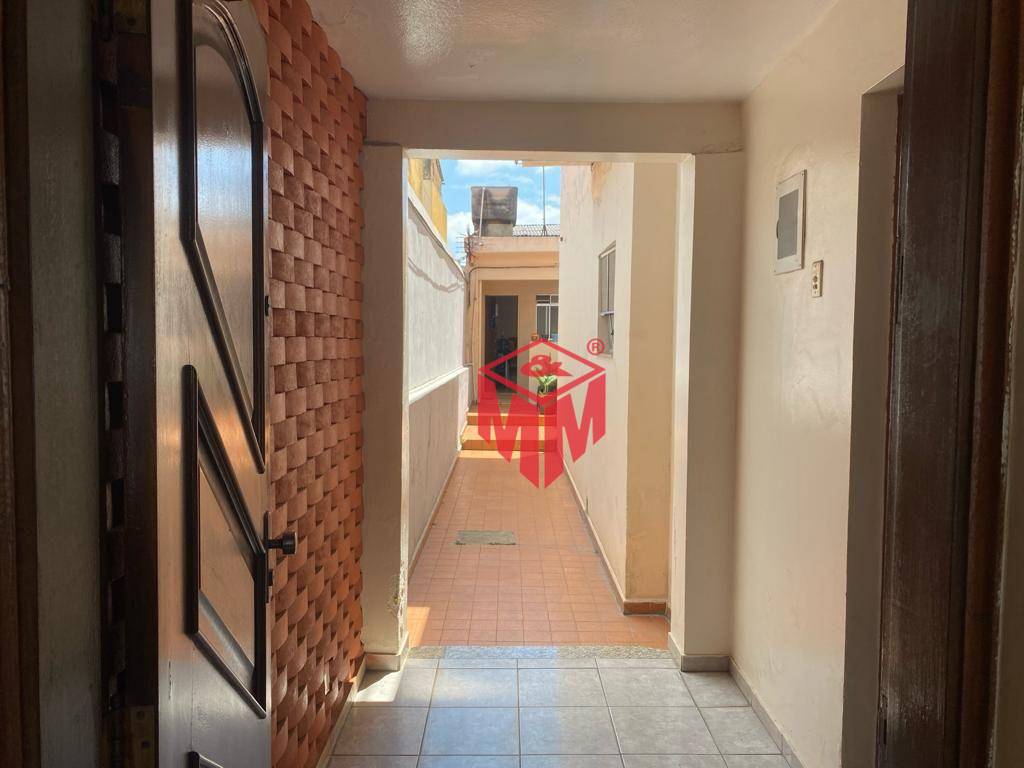 Sobrado à venda com 3 quartos, 236m² - Foto 7