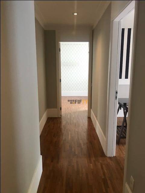 Apartamento à venda com 3 quartos, 260m² - Foto 15