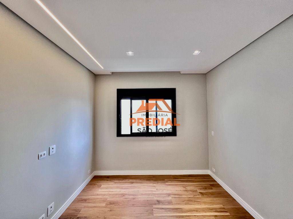 Casa de Condomínio à venda com 4 quartos, 270m² - Foto 24