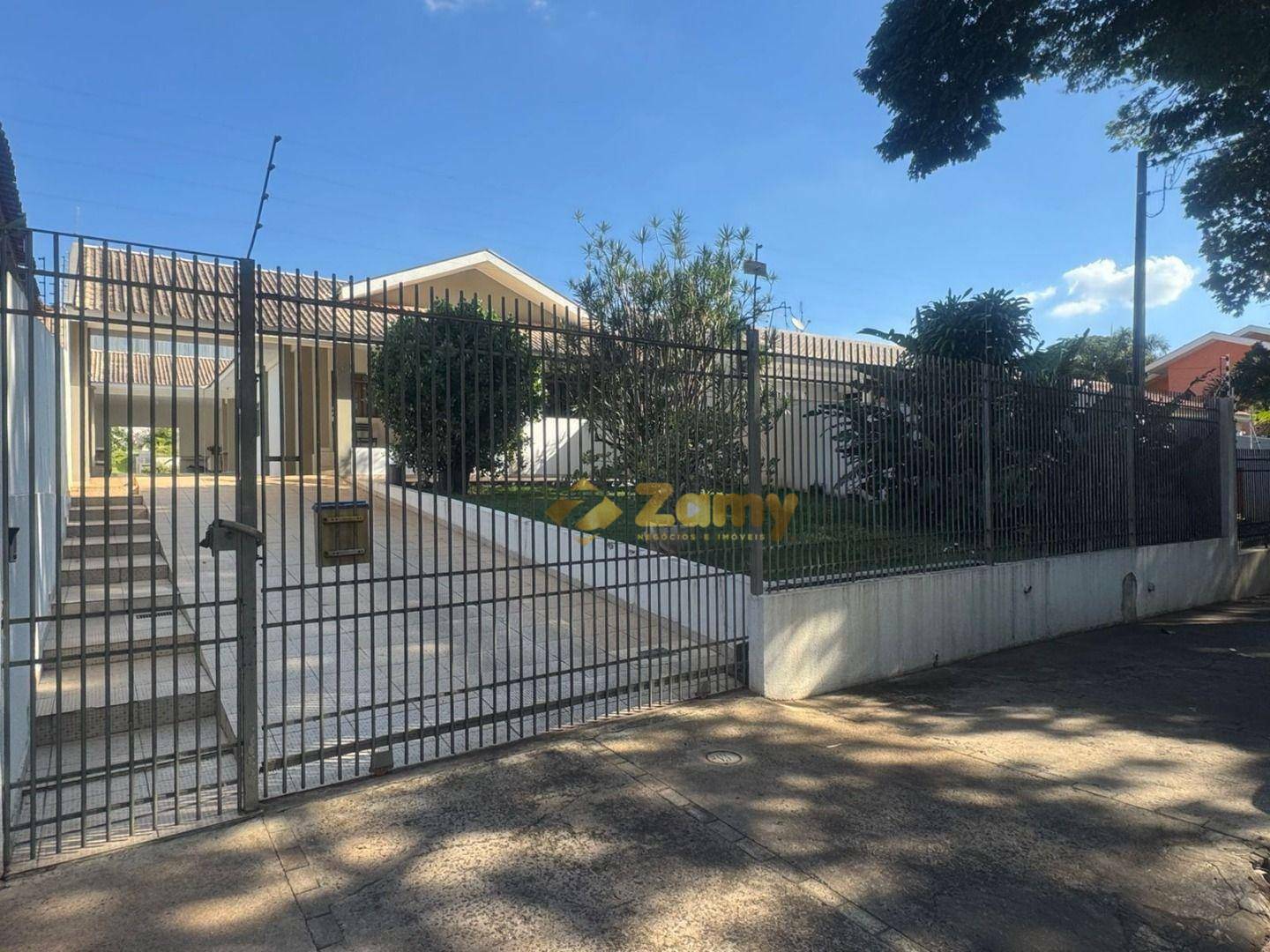 Casa à venda com 4 quartos, 238m² - Foto 17