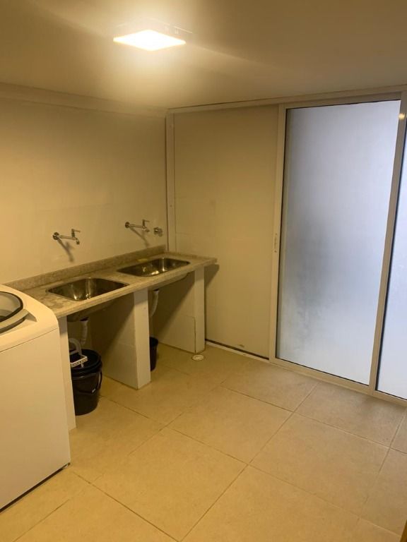 Sobrado à venda com 2 quartos, 380m² - Foto 11