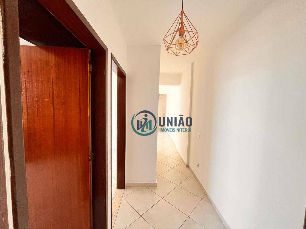 Apartamento à venda com 2 quartos, 70m² - Foto 12