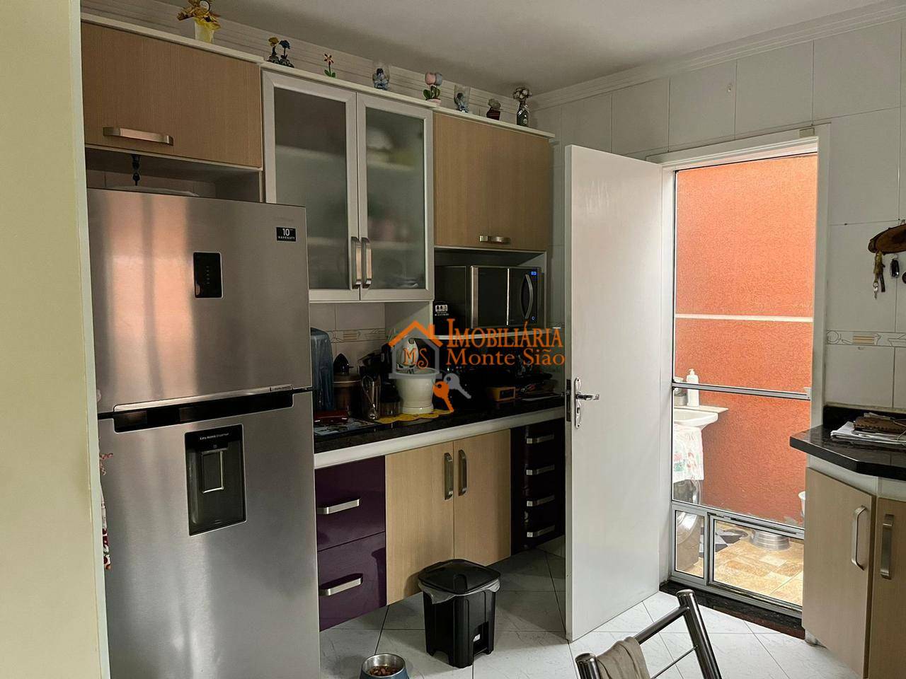 Casa à venda com 2 quartos, 72m² - Foto 5