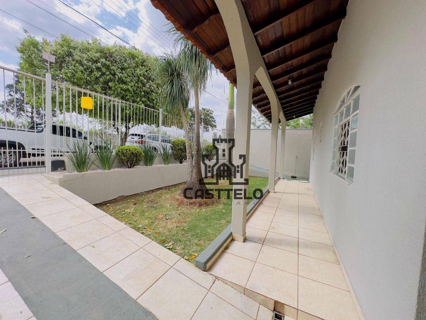 Casa à venda com 2 quartos, 200m² - Foto 3