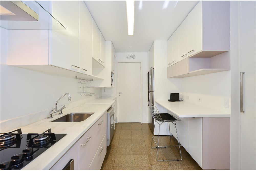 Apartamento à venda com 2 quartos, 121m² - Foto 6