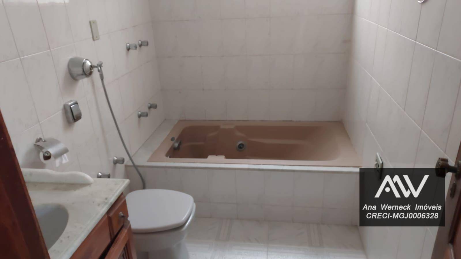 Casa para alugar com 4 quartos, 180m² - Foto 16