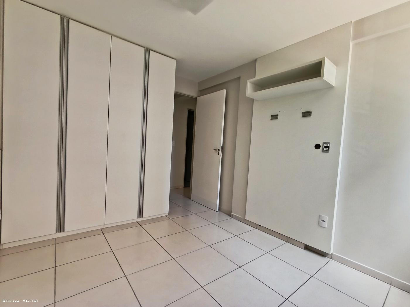 Apartamento à venda com 3 quartos, 113m² - Foto 12