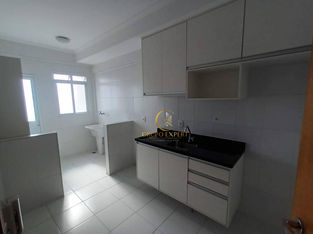 Apartamento à venda com 2 quartos, 81m² - Foto 5