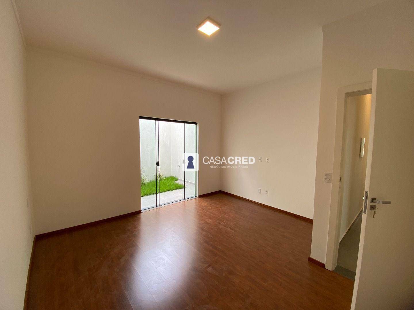 Casa à venda com 2 quartos, 120m² - Foto 12