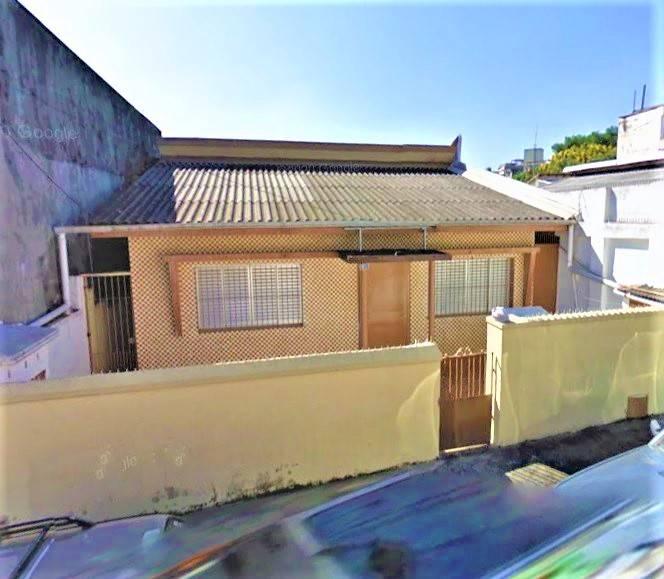 Casa à venda com 3 quartos, 138m² - Foto 1