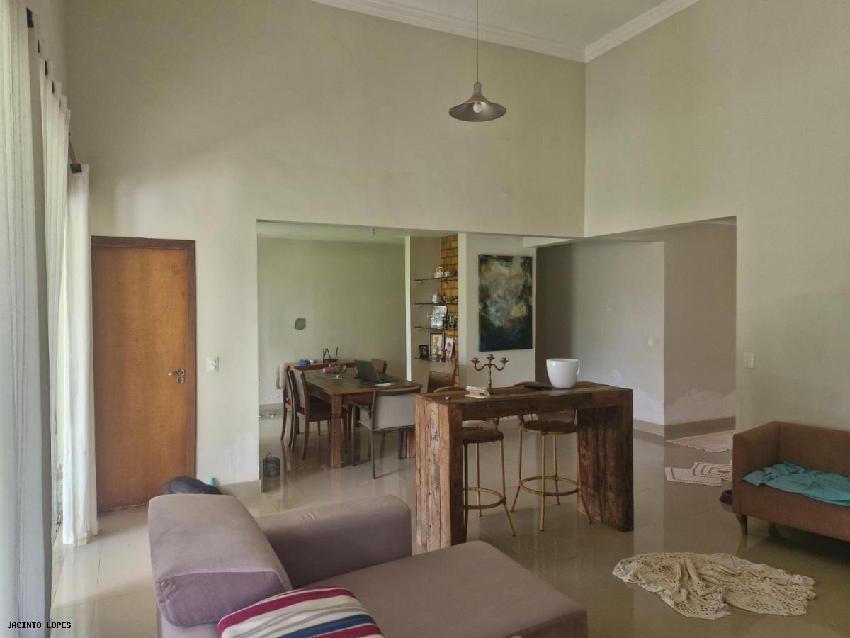 Casa de Condomínio à venda com 3 quartos, 250m² - Foto 11