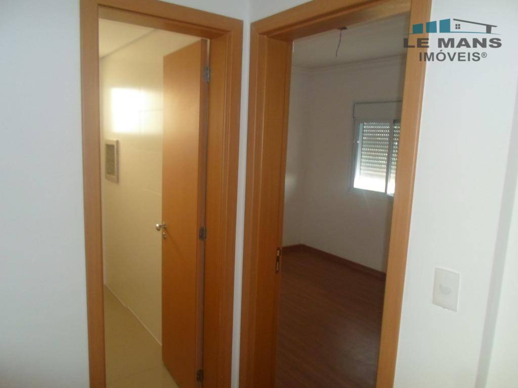 Apartamento à venda com 3 quartos, 118m² - Foto 17