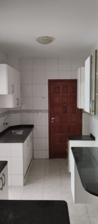 Apartamento à venda com 3 quartos, 73m² - Foto 13