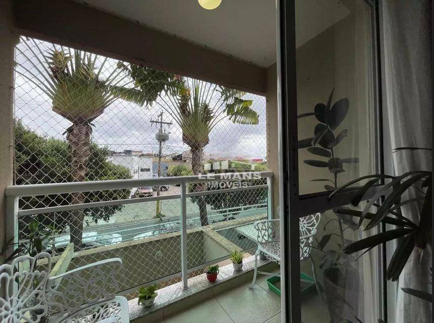 Apartamento à venda com 3 quartos, 71m² - Foto 3